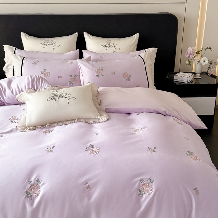 91家纺网 家纺一手货源 找家纺 卡姿家纺 2026春夏全棉小法式气质款刺绣四件套—菲琳 菲琳紫