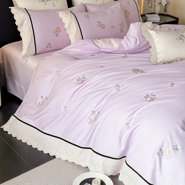 91家纺网 家纺一手货源 找家纺 卡姿家纺 2026春夏全棉小法式气质款刺绣四件套—菲琳 菲琳紫