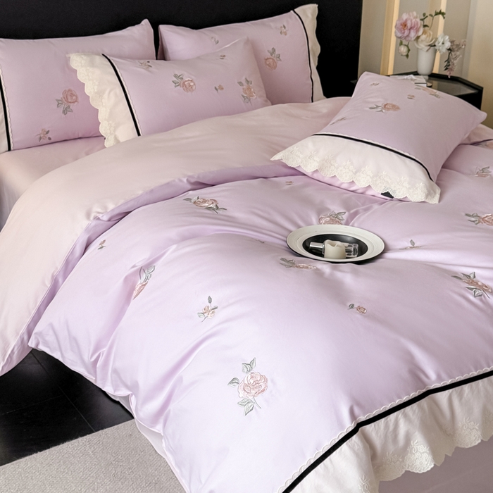 91家纺网 家纺一手货源 找家纺 卡姿家纺 2026春夏全棉小法式气质款刺绣四件套—菲琳 菲琳紫