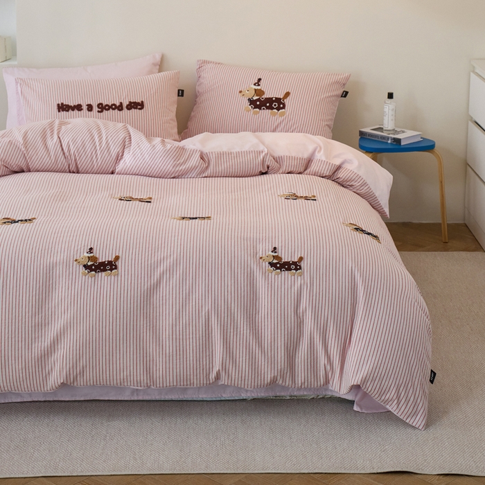 91家纺网 家纺一手货源 找家纺 （总）卡姿家纺 全棉色织水洗棉毛巾绣四件套—小狗约克