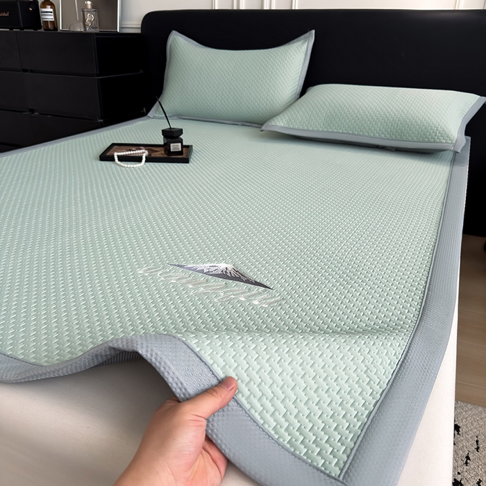 91家纺网 家纺一手货源 找家纺 人人爱家纺 2026新款冰豆豆刺绣软凉席 富士山-抹茶绿