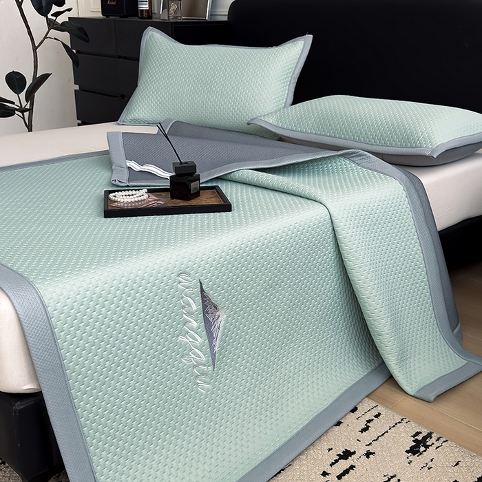 91家纺网 家纺一手货源 找家纺 人人爱家纺 2026新款冰豆豆刺绣软凉席 富士山-抹茶绿