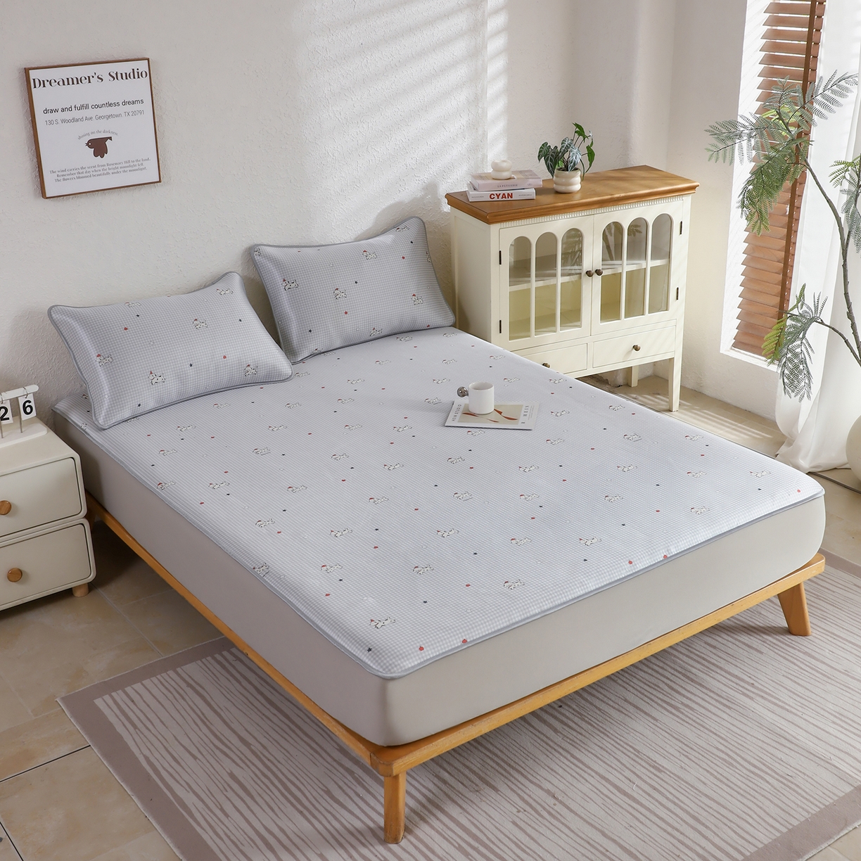 91家纺网 家纺一手货源 找家纺 小萌虎 2026新款碳光冰丝凉席床笠款拍法二 斑点狗-灰