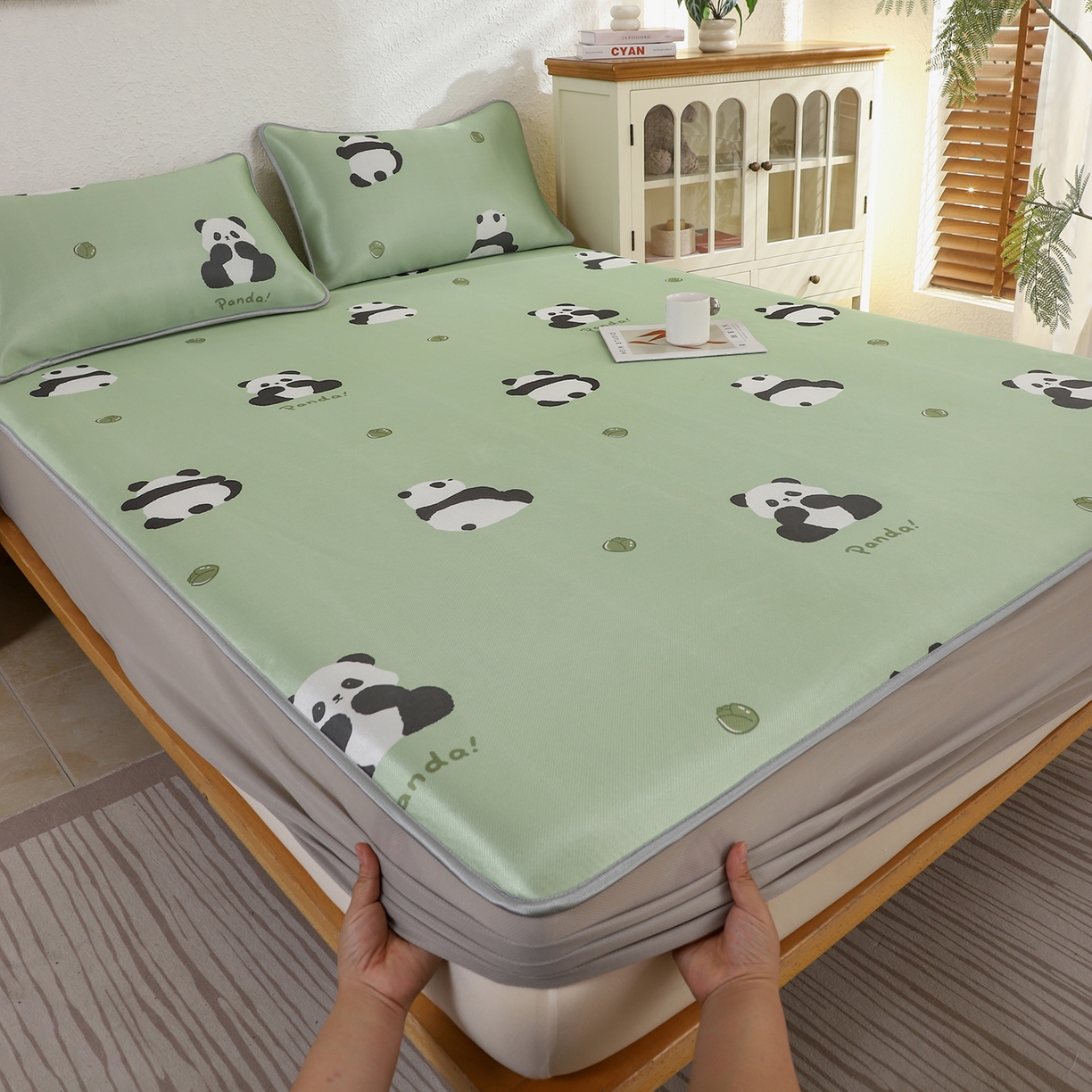 91家纺网 家纺一手货源 找家纺 小萌虎 2026新款碳光冰丝凉席床笠款拍法二 大熊猫