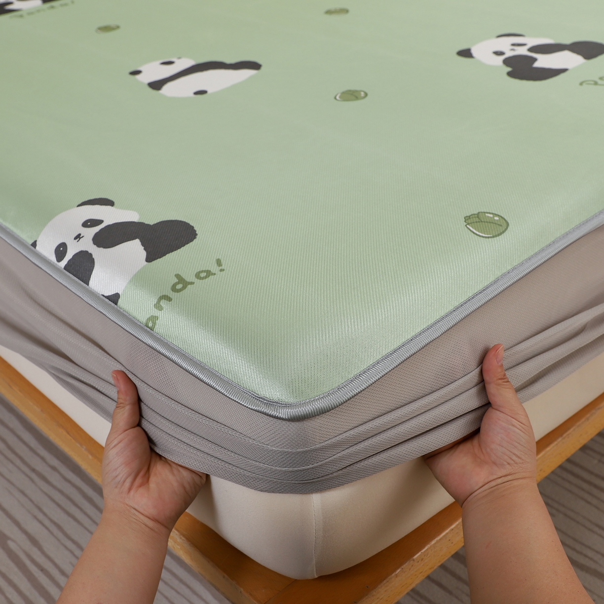 91家纺网 家纺一手货源 找家纺 小萌虎 2026新款碳光冰丝凉席床笠款拍法二 大熊猫