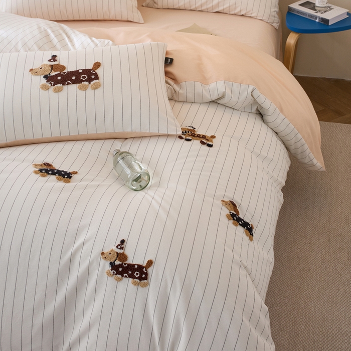 91家纺网 家纺一手货源 找家纺 卡姿家纺 全棉色织水洗棉毛巾绣四件套—小狗约克 小狗约克-黑细条纹
