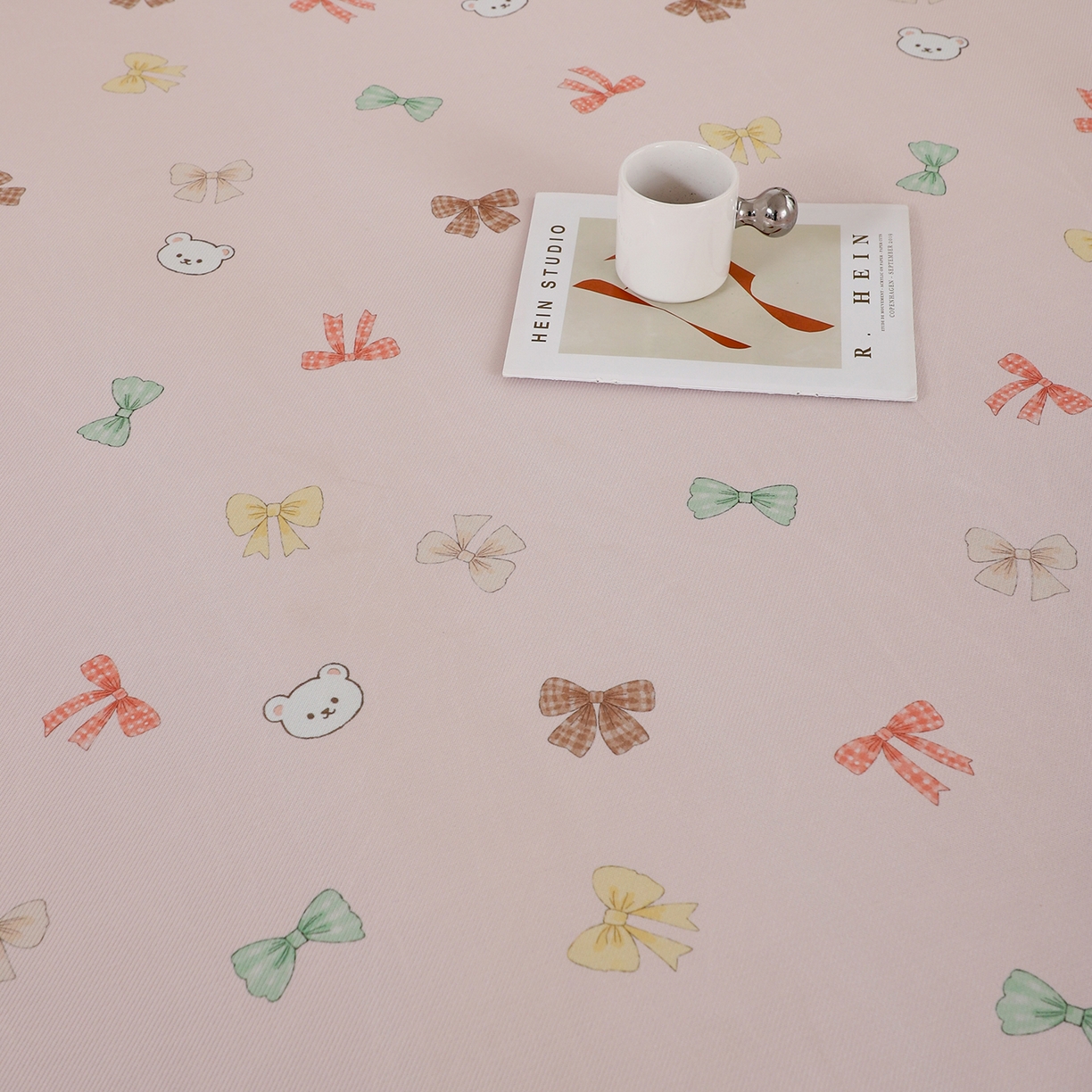 91家纺网 家纺一手货源 找家纺 小萌虎 2026新款碳光冰丝凉席床笠款拍法二 蝴蝶结小熊