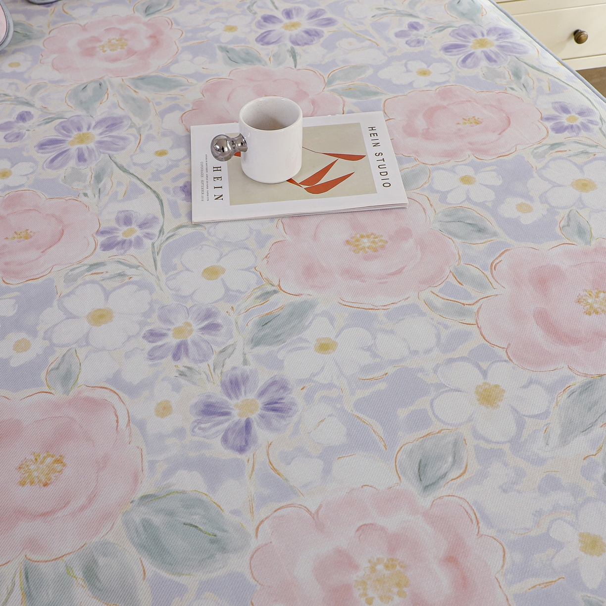 91家纺网 家纺一手货源 找家纺 小萌虎 2026新款碳光冰丝凉席床笠款拍法二 花田