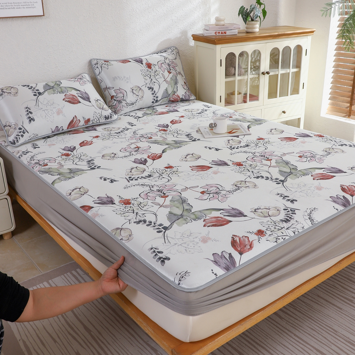 91家纺网 家纺一手货源 找家纺 小萌虎 2026新款碳光冰丝凉席床笠款拍法二 密语