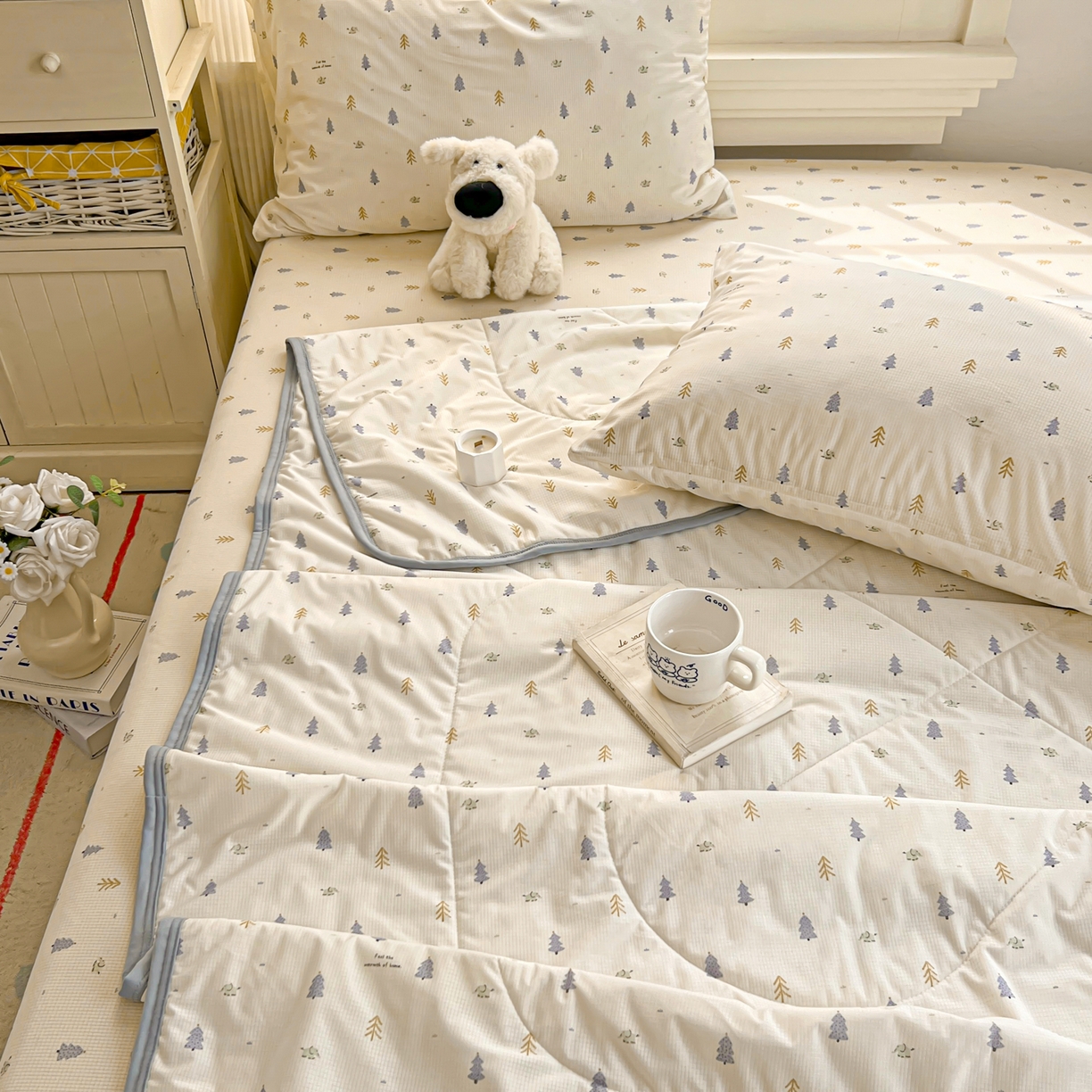 91家纺网 家纺一手货源 找家纺 希诺家居 2026新款冰肤格凉感夏被夏凉被空调被床笠四件套小冰格空调被 夏日松林