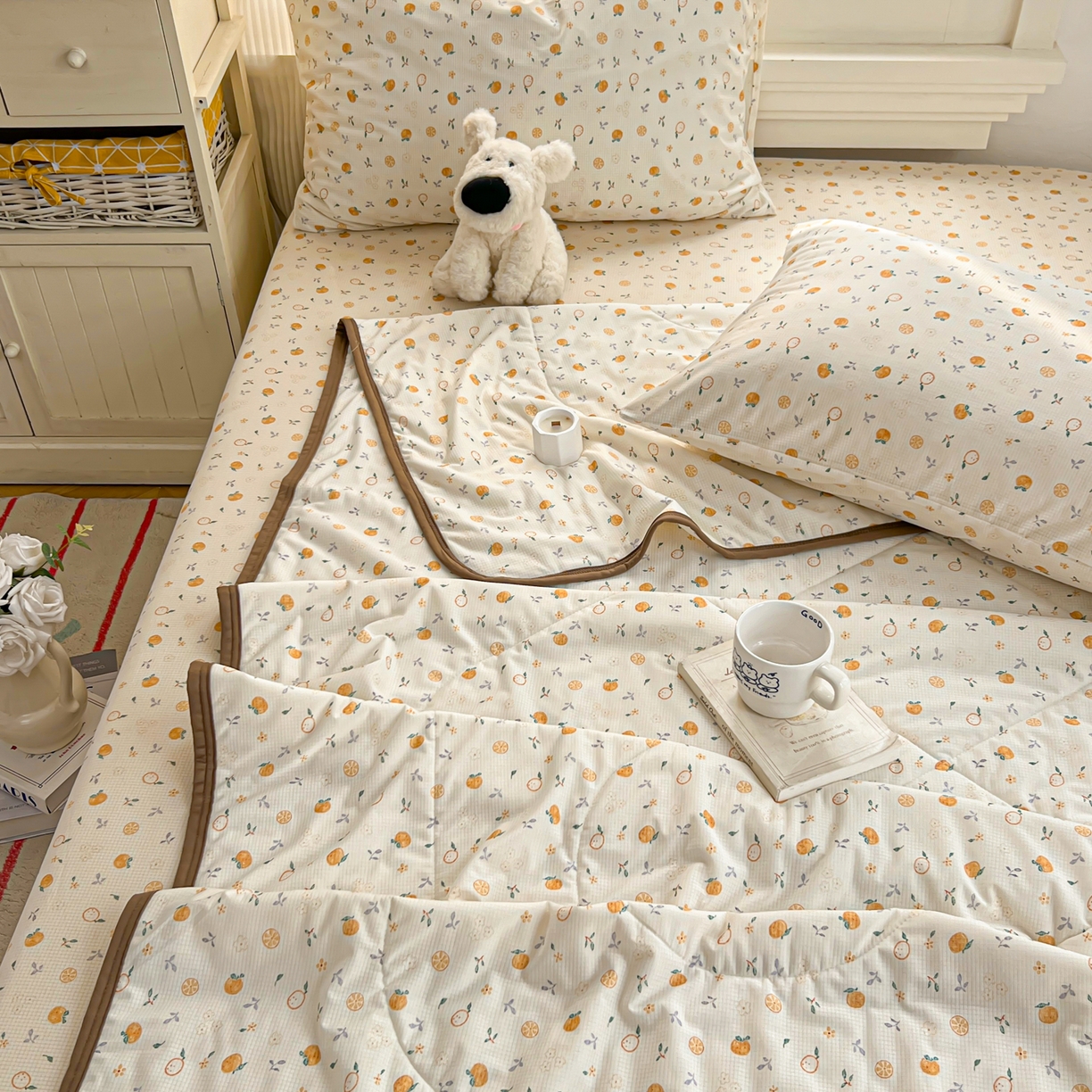 91家纺网 家纺一手货源 找家纺 希诺家居 2026新款冰肤格凉感夏被夏凉被空调被床笠四件套小冰格空调被 蜜桔夏风