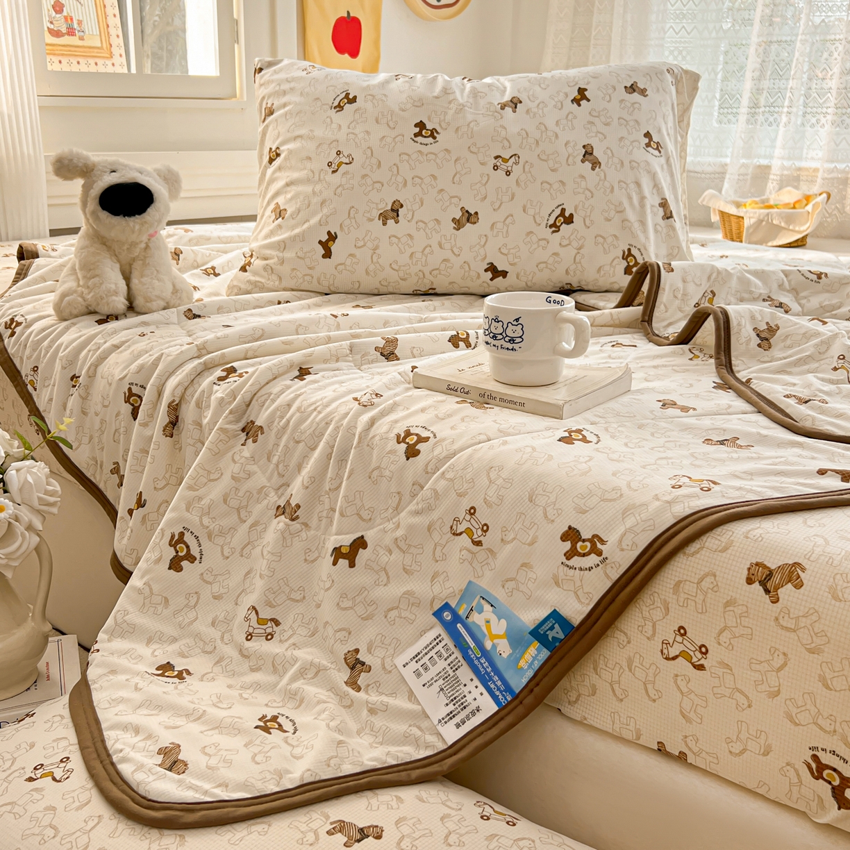 91家纺网 家纺一手货源 找家纺 希诺家居 2026新款冰肤格凉感夏被夏凉被空调被床笠四件套小冰格空调被 复古小马