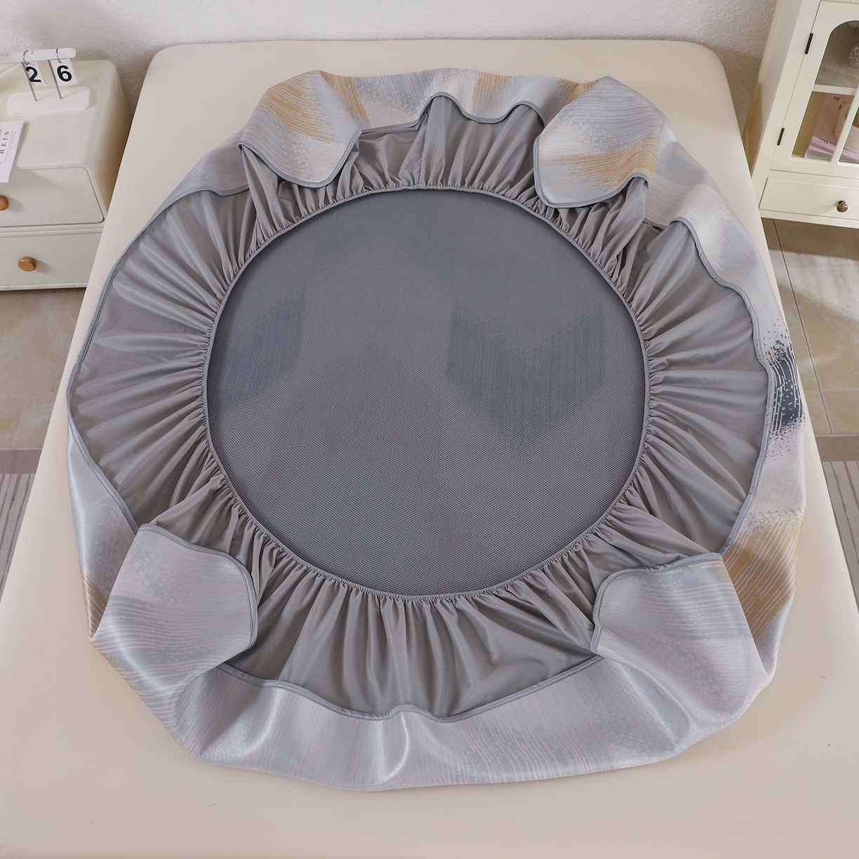 91家纺网 家纺一手货源 找家纺 小萌虎 2026新款碳光冰丝凉席床笠款拍法二 莫奈