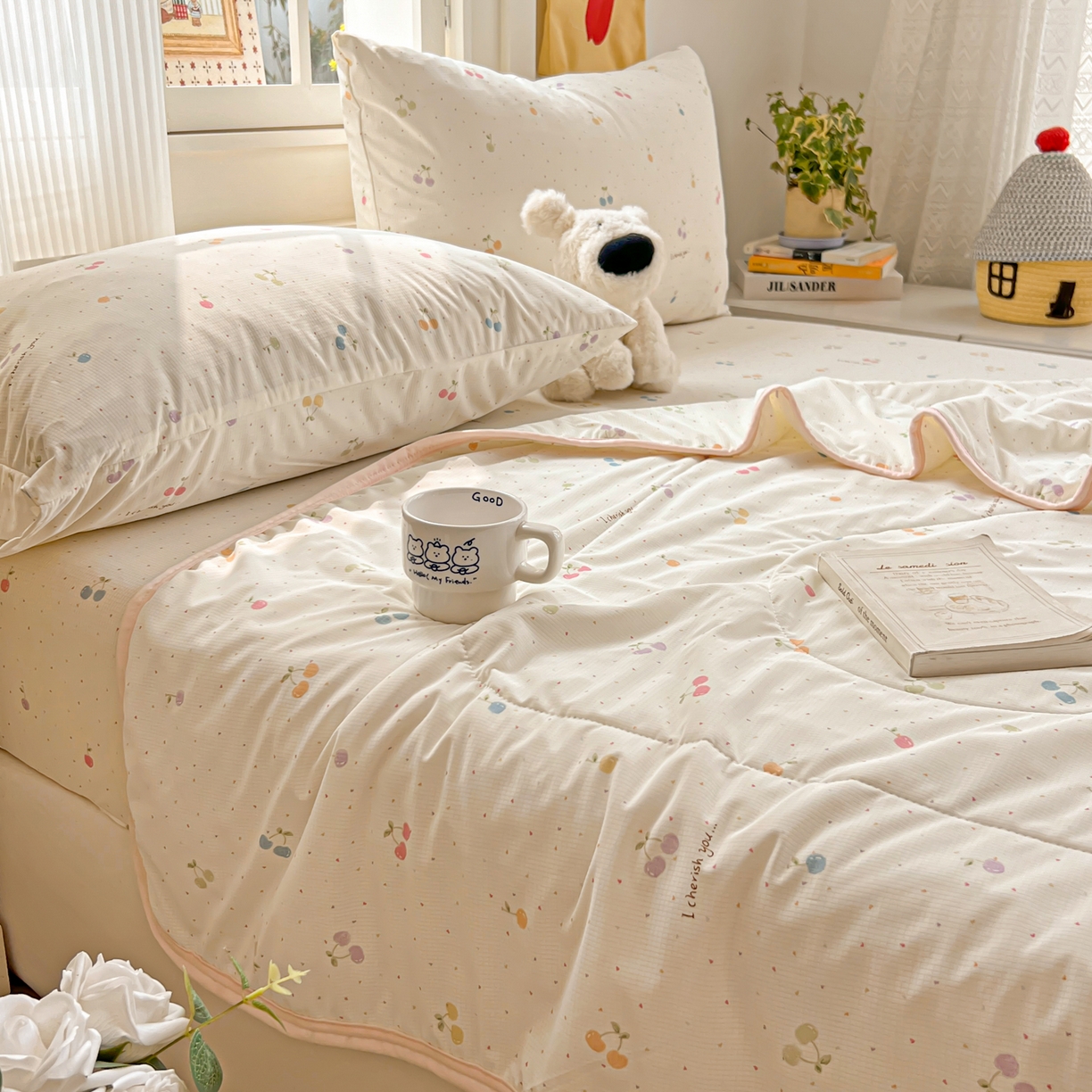 91家纺网 家纺一手货源 找家纺 希诺家居 2026新款冰肤格凉感夏被夏凉被空调被床笠四件套小冰格空调被 缤纷樱桃