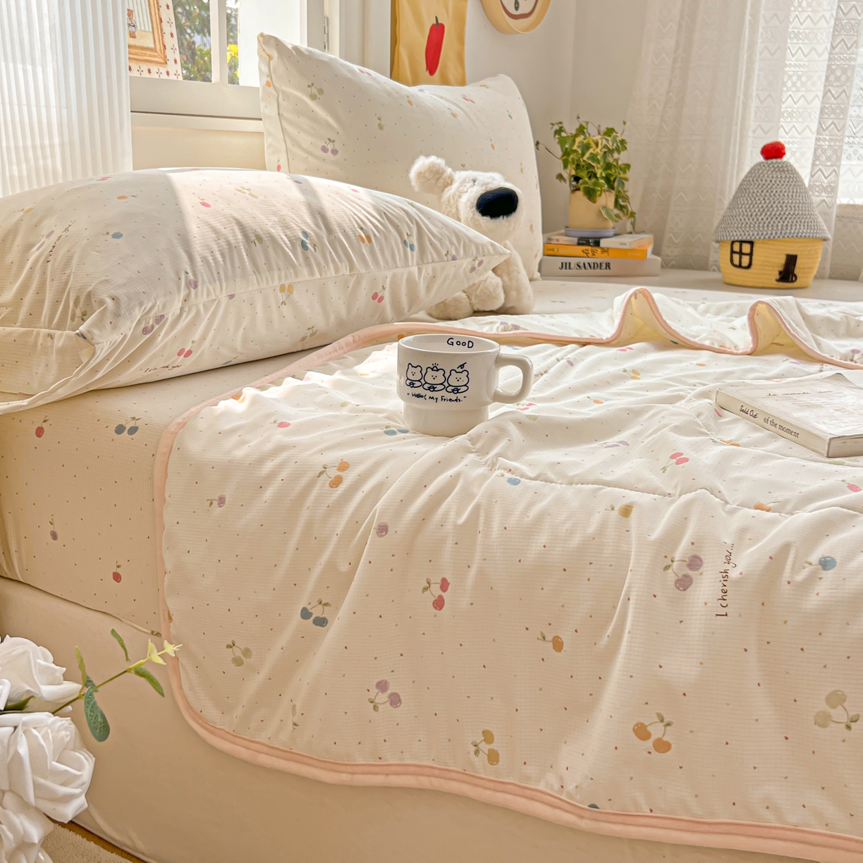 91家纺网 家纺一手货源 找家纺 希诺家居 2026新款冰肤格凉感夏被夏凉被空调被床笠四件套小冰格空调被 缤纷樱桃