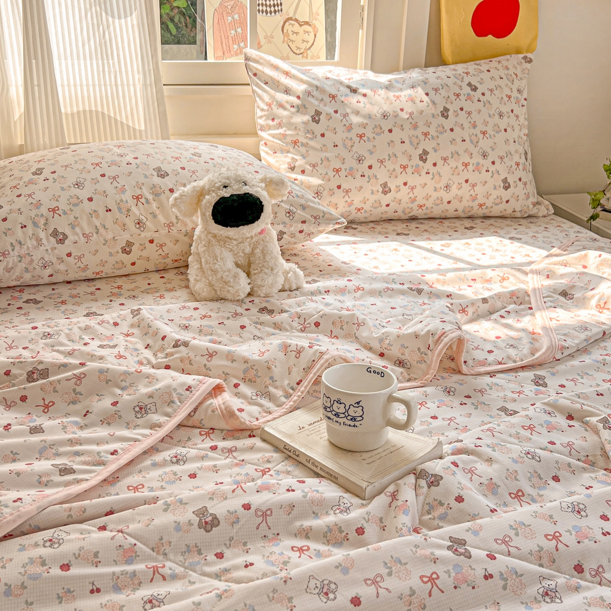 91家纺网 家纺一手货源 找家纺 希诺家居 2026新款冰肤格凉感夏被夏凉被空调被床笠四件套小冰格空调被 春日花园熊