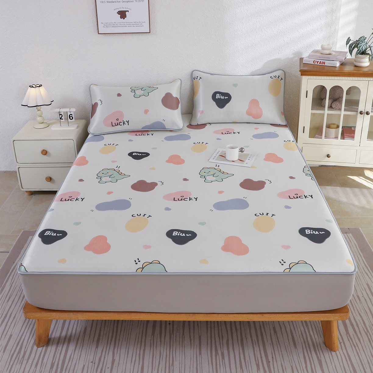 91家纺网 家纺一手货源 找家纺 小萌虎 2026新款碳光冰丝凉席床笠款拍法二 小恐龙