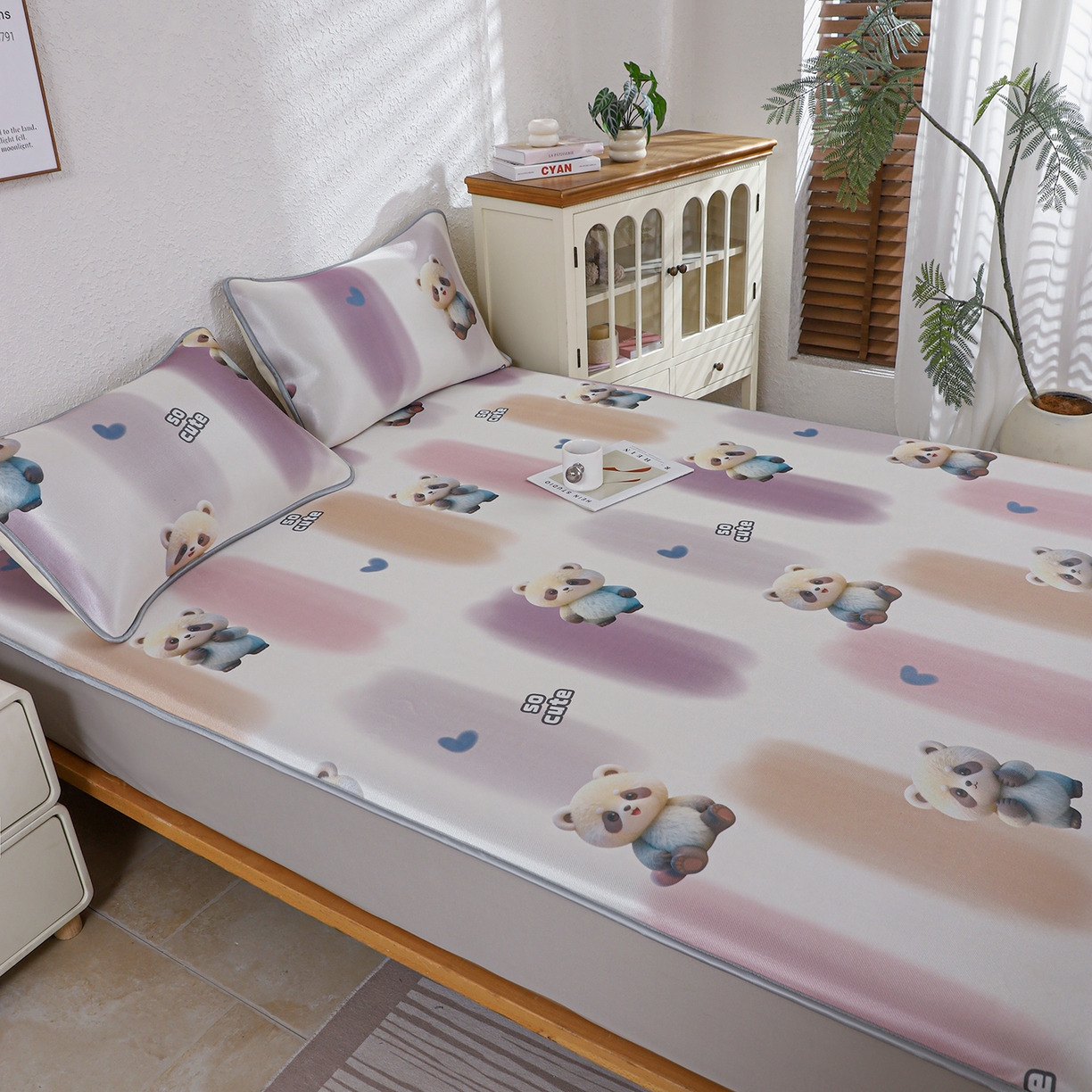 91家纺网 家纺一手货源 找家纺 小萌虎 2026新款碳光冰丝凉席床笠款拍法二 小熊猫