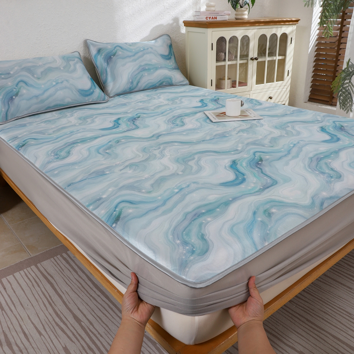 91家纺网 家纺一手货源 找家纺 小萌虎 2026新款碳光冰丝凉席床笠款拍法二 星空