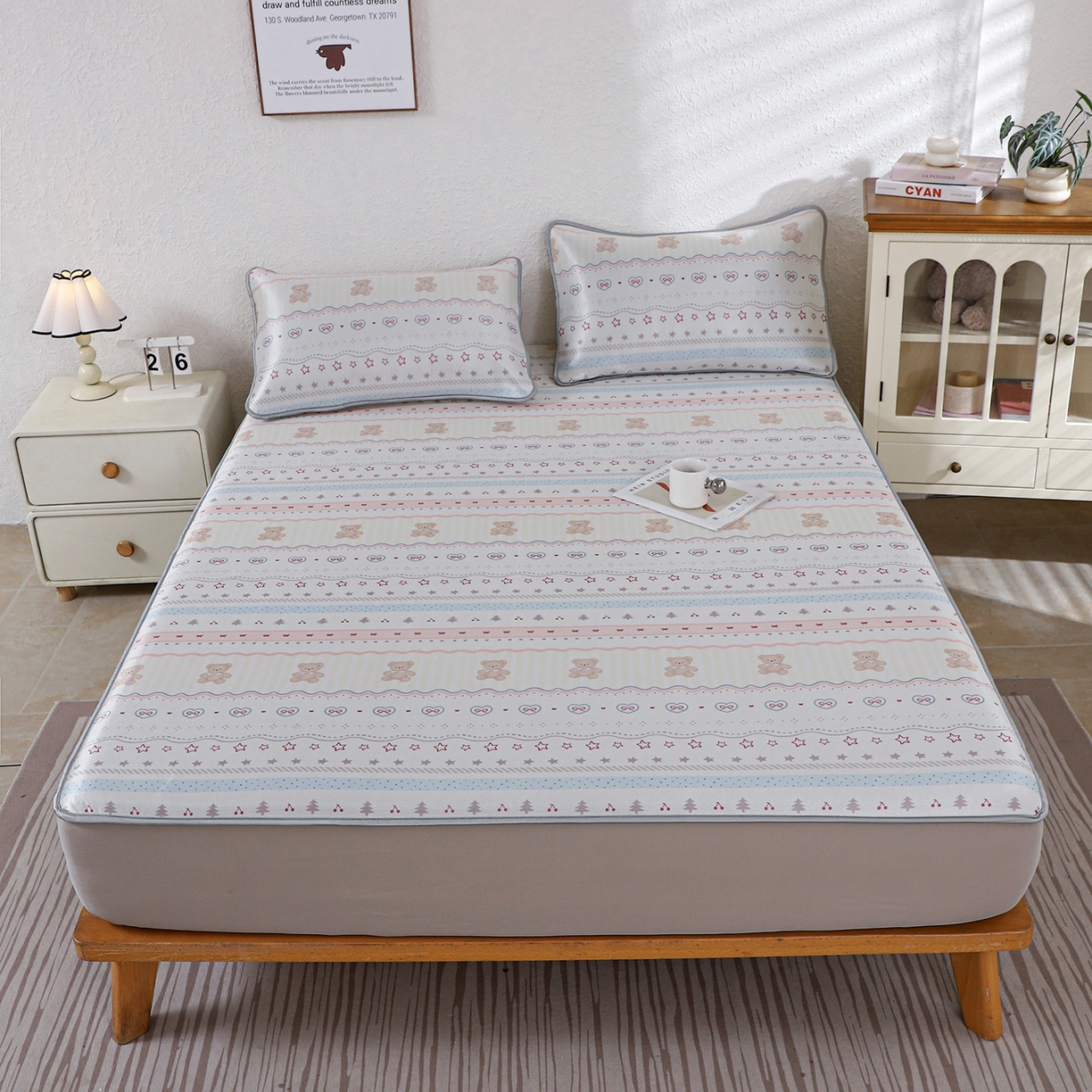 91家纺网 家纺一手货源 找家纺 小萌虎 2026新款碳光冰丝凉席床笠款拍法二 樱桃小熊