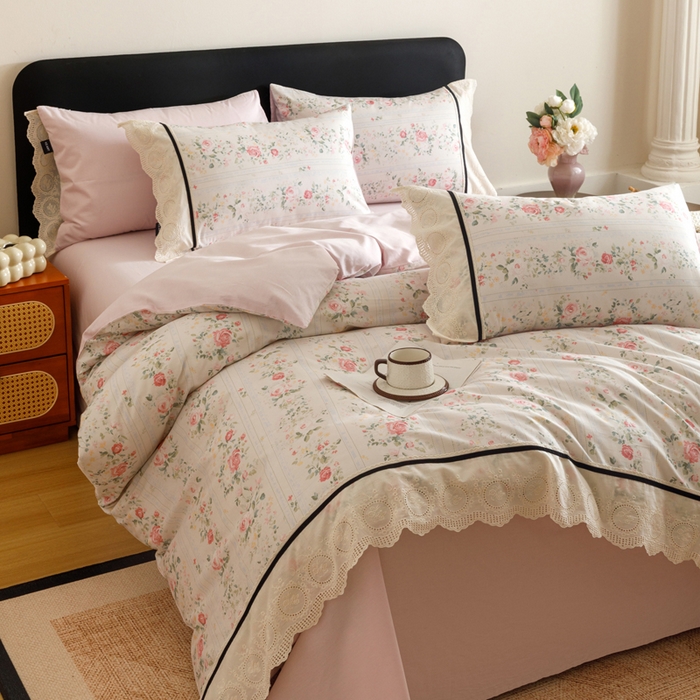 91家纺网 家纺一手货源 找家纺 卡姿家纺 全棉小法式镂空棉布花边款第一季四件套 蔷薇诗行