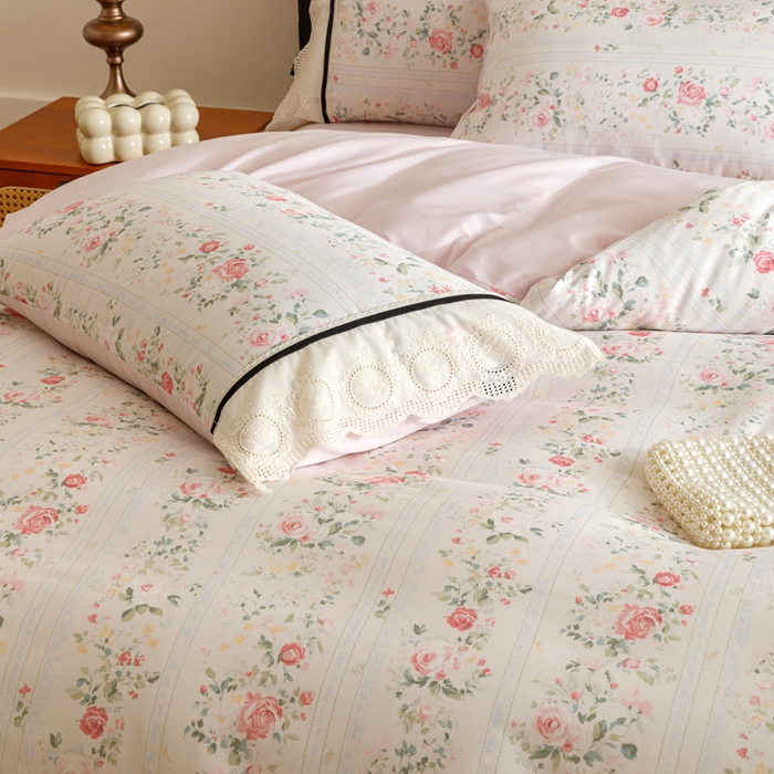 91家纺网 家纺一手货源 找家纺 卡姿家纺 全棉小法式镂空棉布花边款第一季四件套 蔷薇诗行