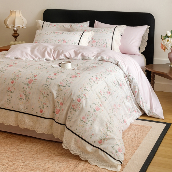 91家纺网 家纺一手货源 找家纺 卡姿家纺 全棉小法式镂空棉布花边款第一季四件套 蔷薇诗行