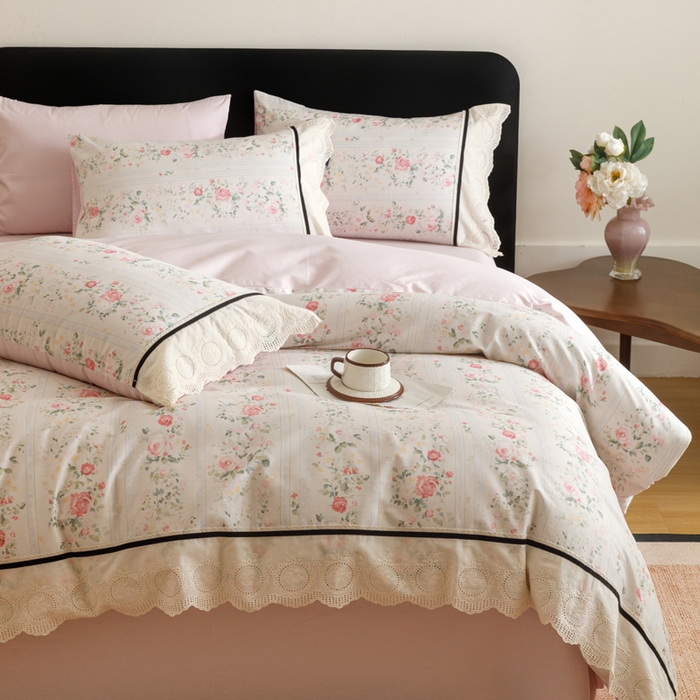 91家纺网 家纺一手货源 找家纺 卡姿家纺 全棉小法式镂空棉布花边款第一季四件套 蔷薇诗行