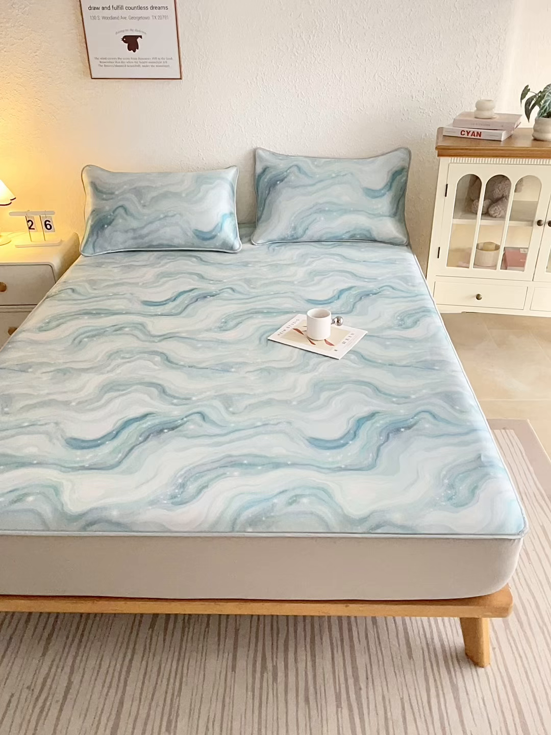 91家纺网 家纺一手货源 找家纺 小萌虎 2026新款碳光冰丝凉席床笠款拍法二 星空