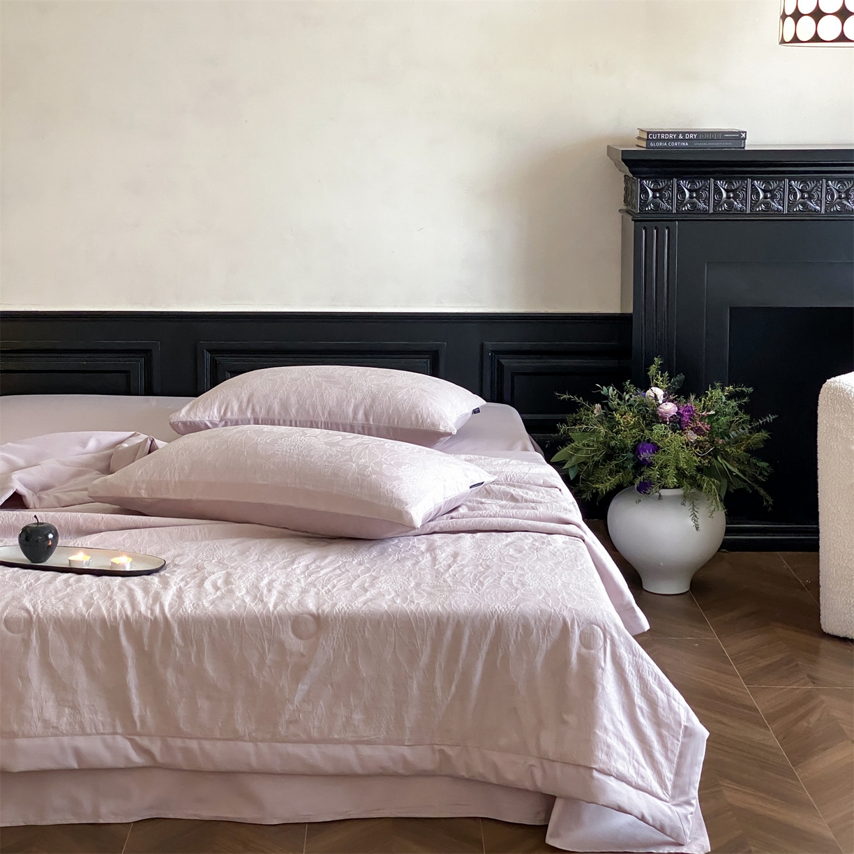 91家纺网 家纺一手货源 找家纺 宜代光年 2026新款60S全棉厚织提花夏被夏凉被空调被 夏被-白棠-浅紫