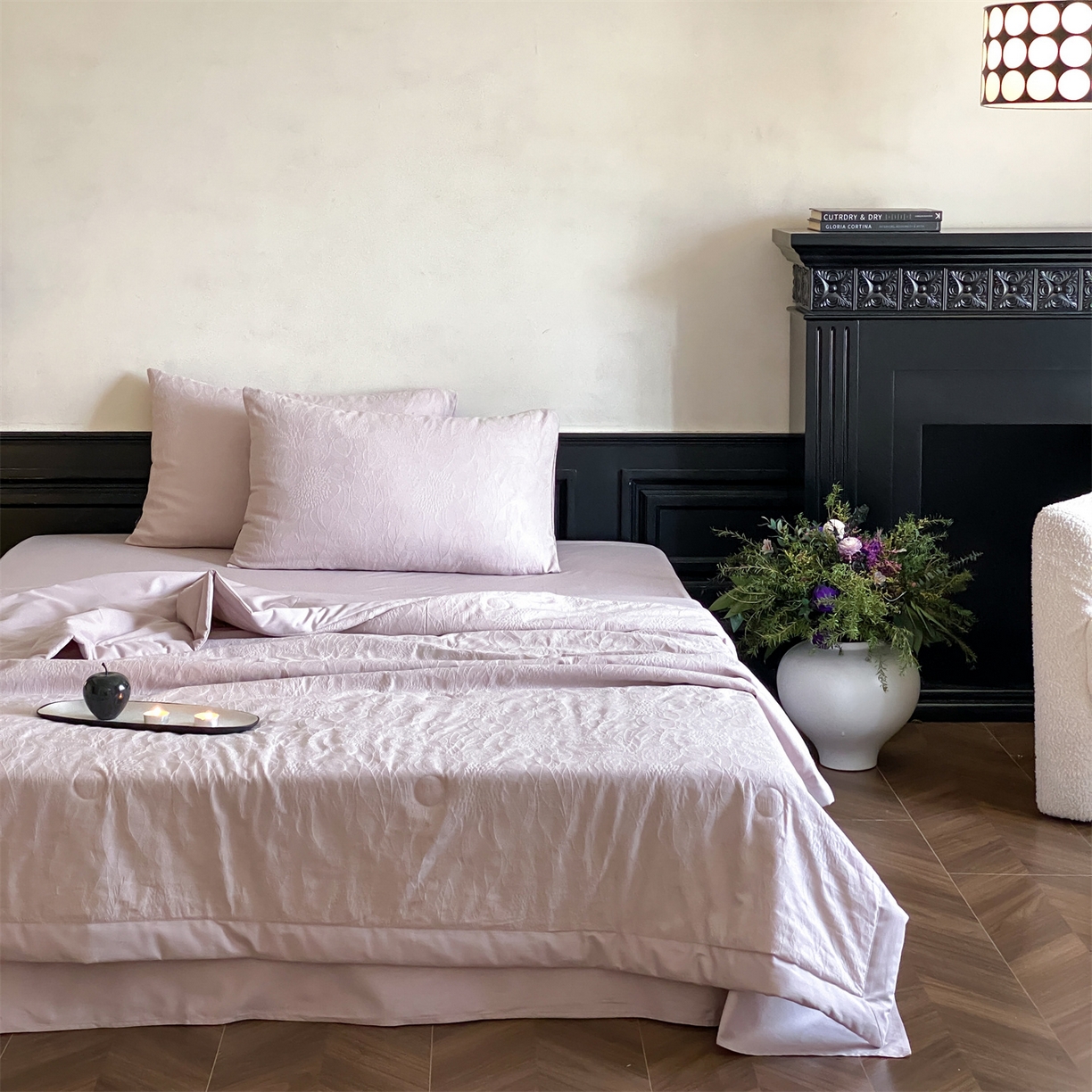 91家纺网 家纺一手货源 找家纺 宜代光年 2026新款60S全棉厚织提花夏被夏凉被空调被 夏被-白棠-浅紫