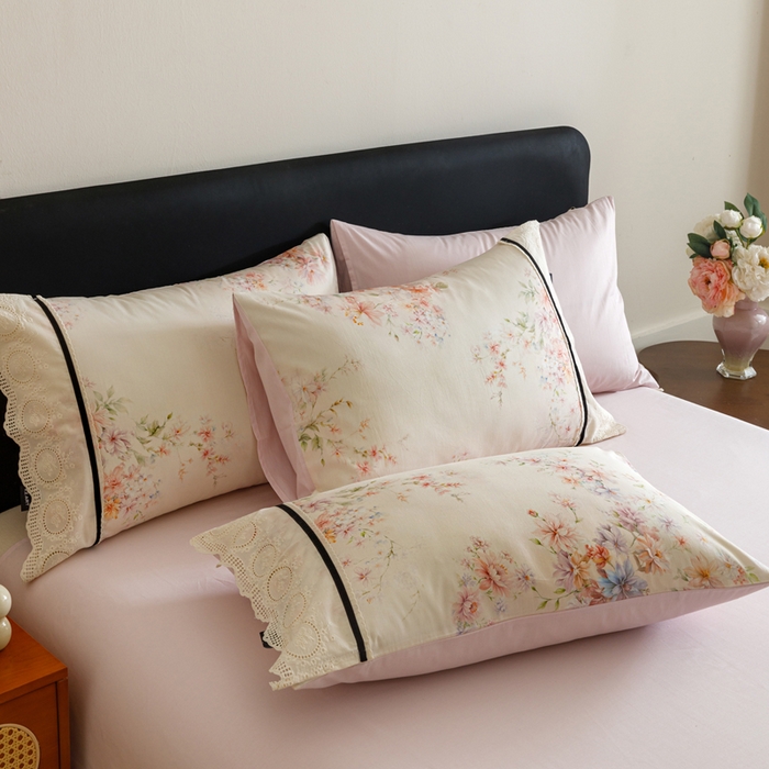 91家纺网 家纺一手货源 找家纺 卡姿家纺 全棉小法式镂空棉布花边款第一季四件套 絮影轻扬