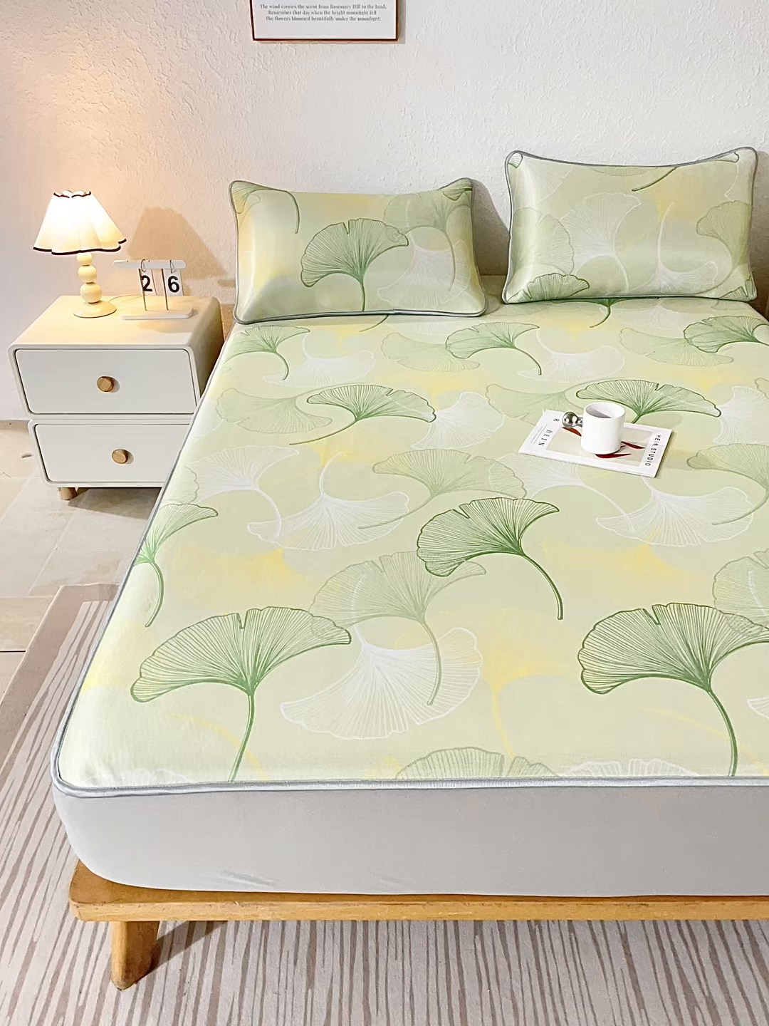 91家纺网 家纺一手货源 找家纺 小萌虎 2026新款碳光冰丝凉席床笠款拍法二 银杏叶