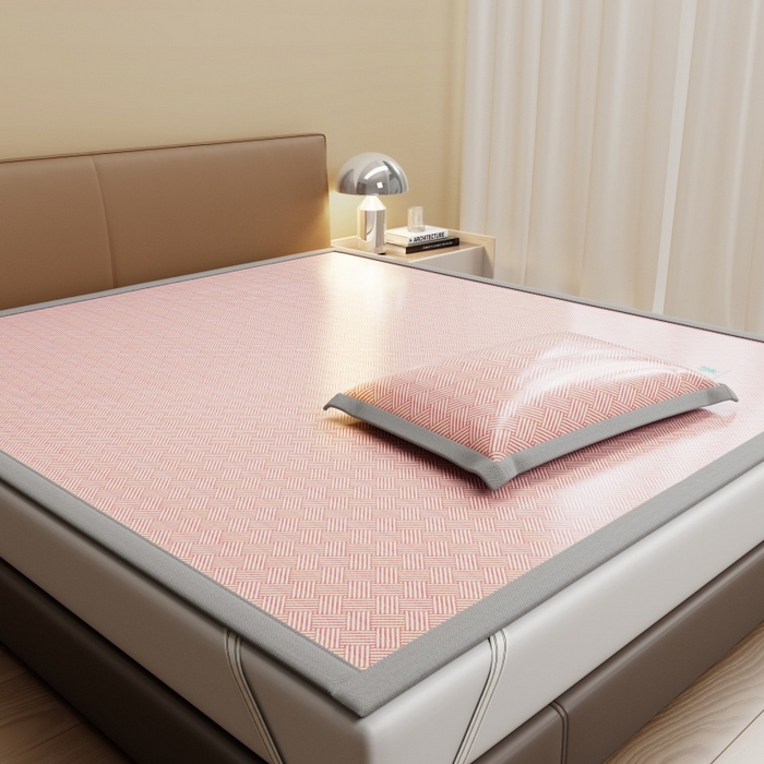 91家纺网 家纺一手货源 找家纺 人人爱家纺 2026新款A类双面冰丝凉席 饼干花-粉