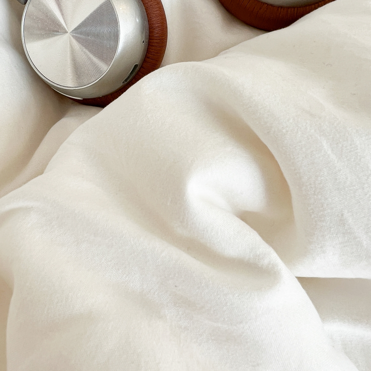 91家纺网 家纺一手货源 找家纺 （总）梦嘉居 2026新款亲肤纯色AB版水洗皱皱棉四件套学生宿舍床单床笠三件套