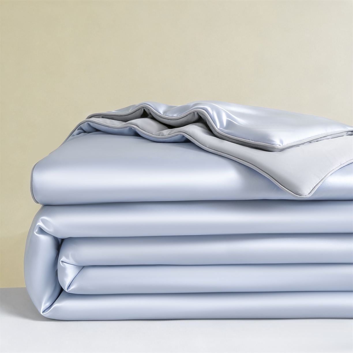 91家纺网 家纺一手货源 找家纺 （总）富阿娜家纺 2026新款纯色双拼凉感丝夏被空调被夏凉被