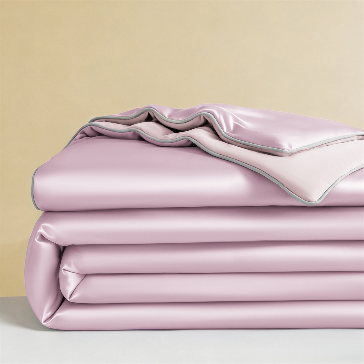 91家纺网 家纺一手货源 找家纺 富阿娜家纺 2026新款纯色双拼凉感丝夏被空调被夏凉被 芋泥紫+樱花粉