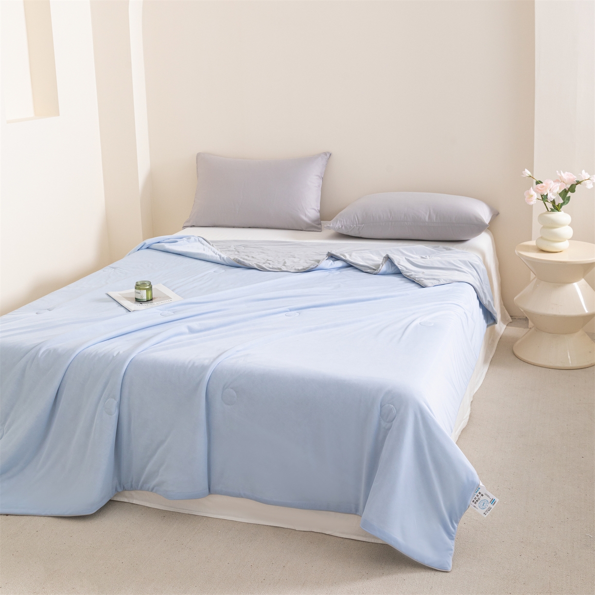 91家纺网 家纺一手货源 找家纺 （总）富阿娜家纺 2026新款纯色双拼凉感丝夏被空调被夏凉被