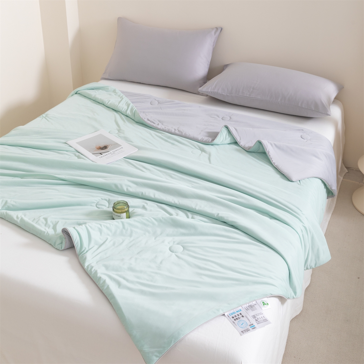91家纺网 家纺一手货源 找家纺 富阿娜家纺 2026新款纯色双拼凉感丝夏被空调被夏凉被 薄荷绿+奶雾灰