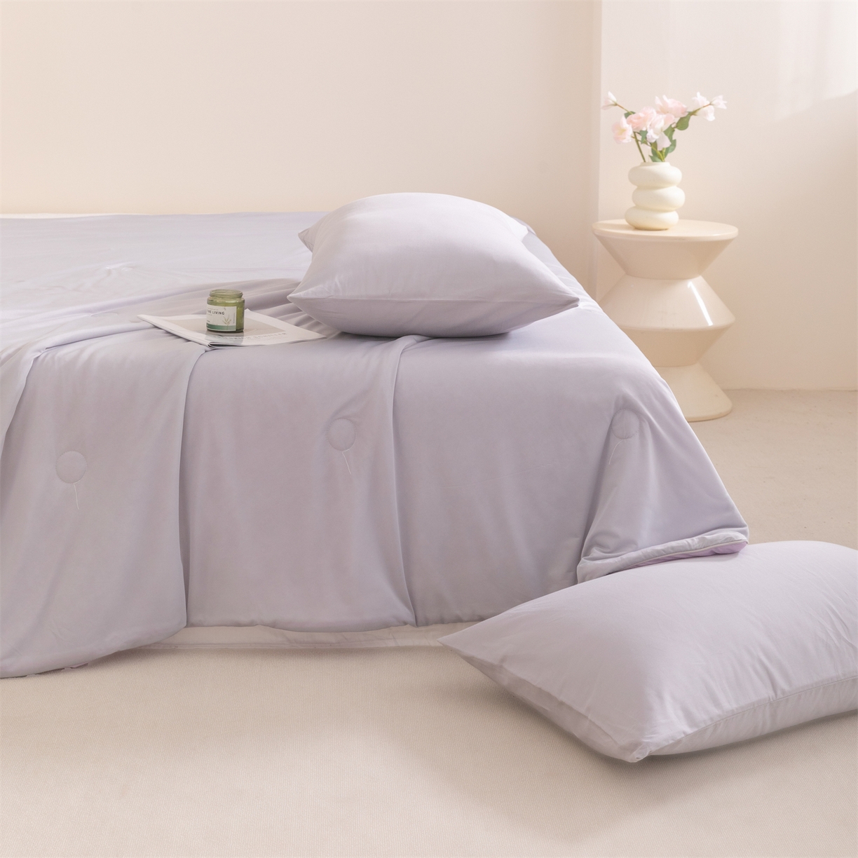 91家纺网 家纺一手货源 找家纺 富阿娜家纺 2026新款纯色双拼凉感丝夏被空调被夏凉被 云雾灰+芋泥紫