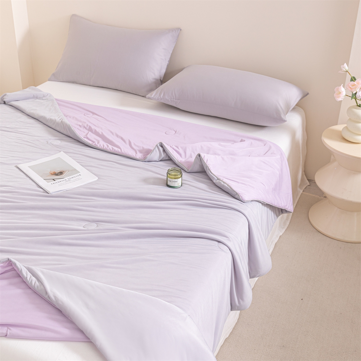 91家纺网 家纺一手货源 找家纺 富阿娜家纺 2026新款纯色双拼凉感丝夏被空调被夏凉被 云雾灰+芋泥紫