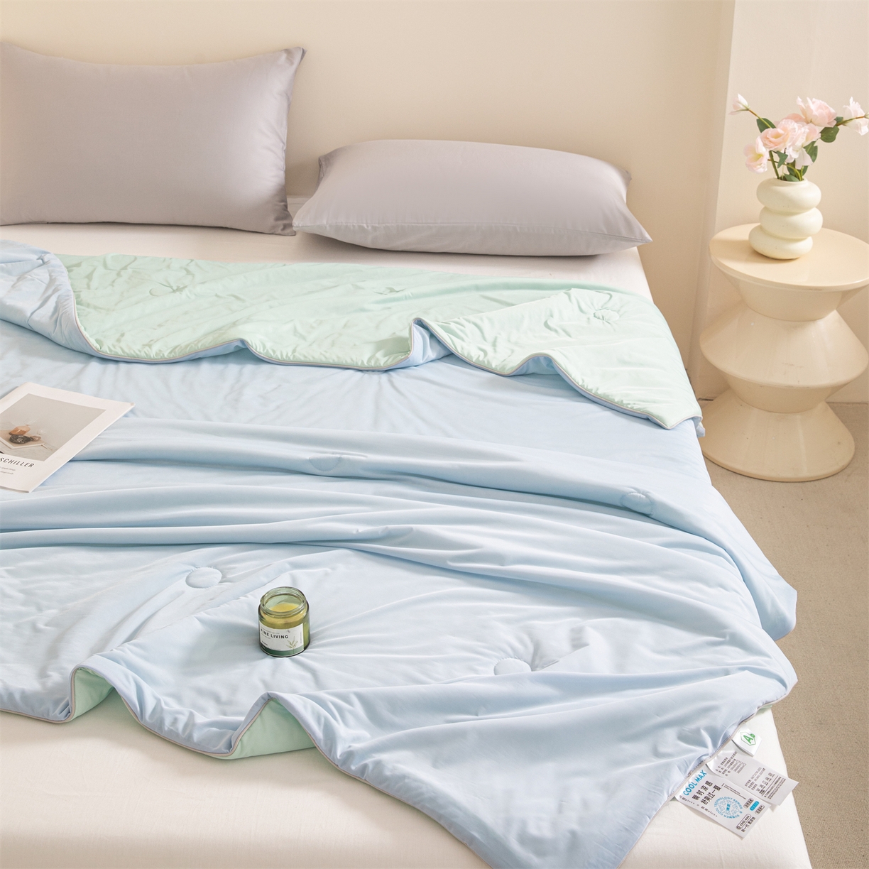 91家纺网 家纺一手货源 找家纺 富阿娜家纺 2026新款纯色双拼凉感丝夏被空调被夏凉被 海盐蓝+薄荷绿