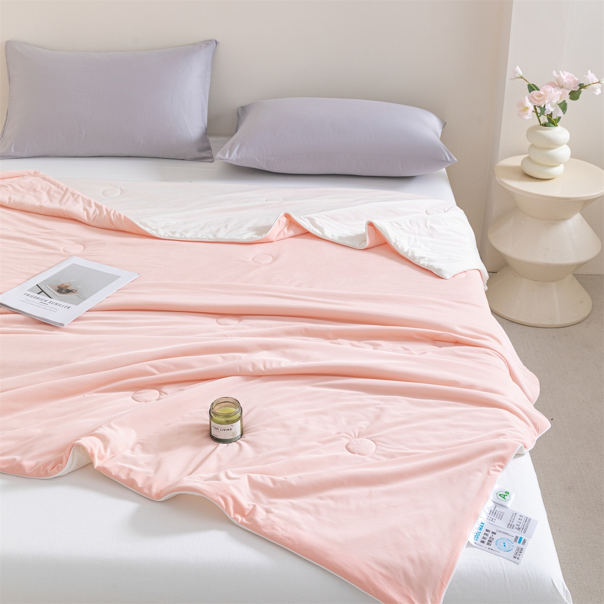 91家纺网 家纺一手货源 找家纺 富阿娜家纺 2026新款纯色双拼凉感丝夏被空调被夏凉被 蜜桃粉+奶酪白