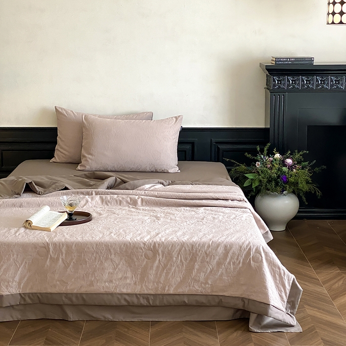 91家纺网 家纺一手货源 找家纺 宜代光年 2026新款60S全棉厚织提花夏被夏凉被空调被 夏被-漫莎