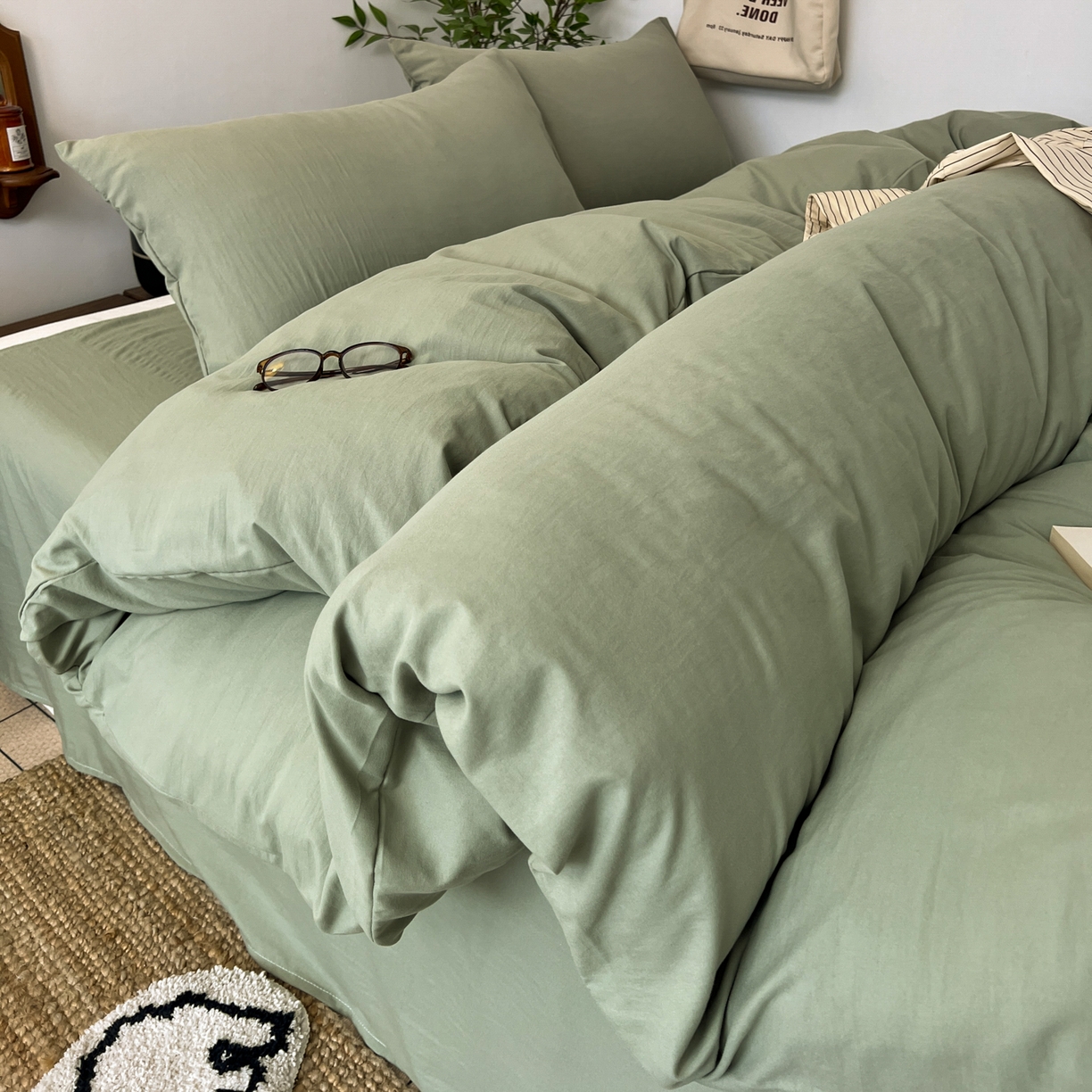 91家纺网 家纺一手货源 找家纺 梦嘉居 2026新款亲肤纯色AB版水洗皱皱棉四件套学生宿舍床单床笠三件套 复古绿