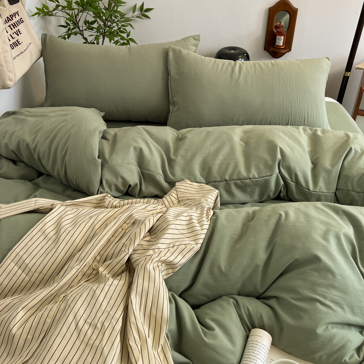 91家纺网 家纺一手货源 找家纺 梦嘉居 2026新款亲肤纯色AB版水洗皱皱棉四件套学生宿舍床单床笠三件套 复古绿