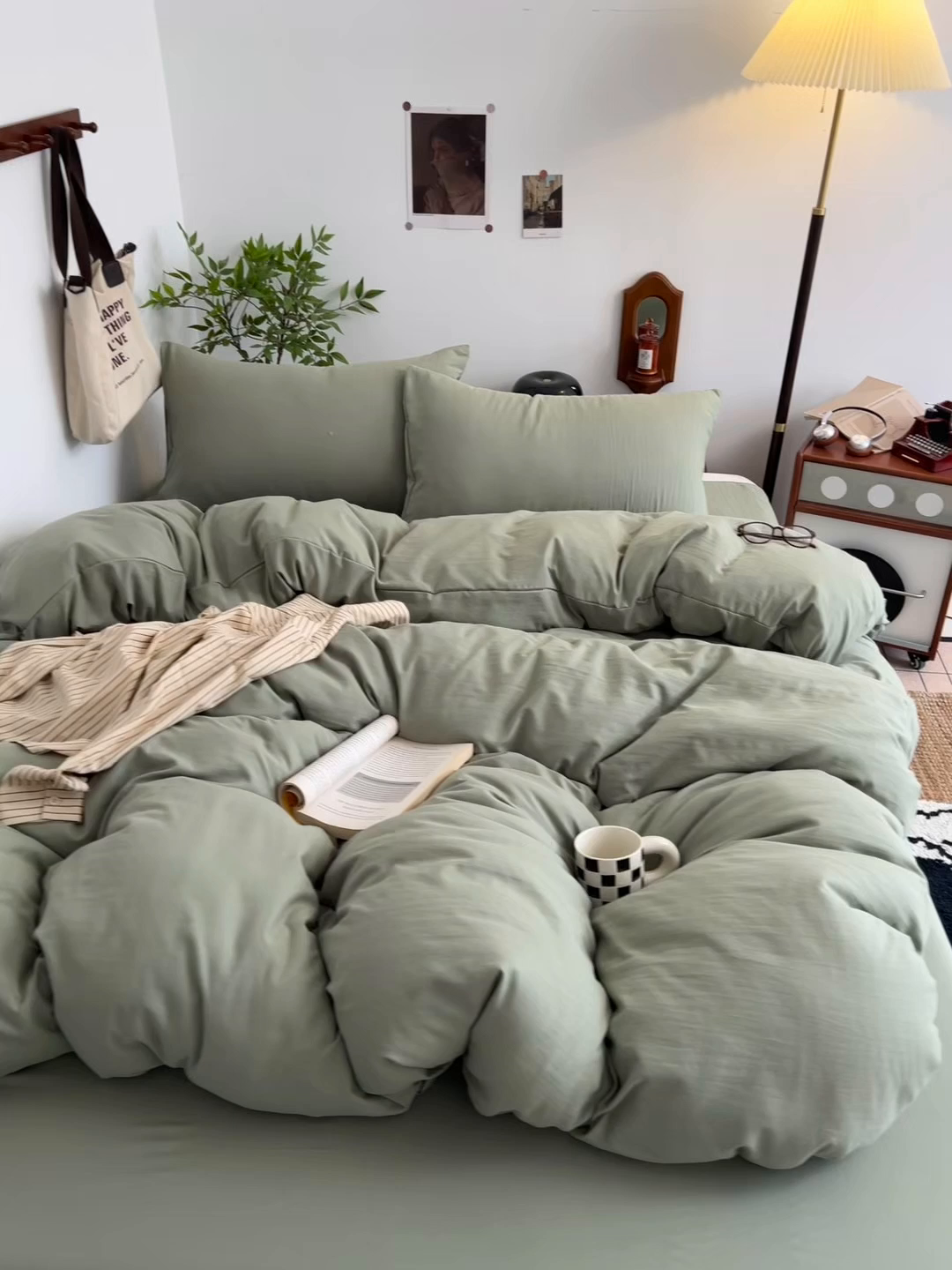 91家纺网 家纺一手货源 找家纺 梦嘉居 2026新款亲肤纯色AB版水洗皱皱棉四件套学生宿舍床单床笠三件套 复古绿