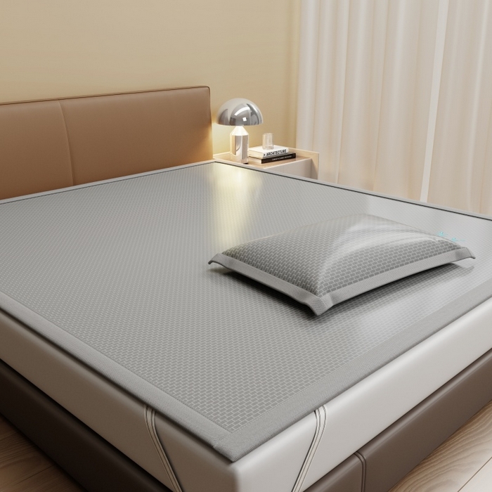 91家纺网 家纺一手货源 找家纺 人人爱家纺 2026新款A类双面冰丝凉席 清新小花-灰