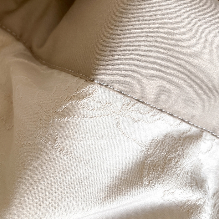 91家纺网 家纺一手货源 找家纺 宜代光年 2026新款60S全棉厚织提花夏被夏凉被空调被 夏被-翩然-奶白