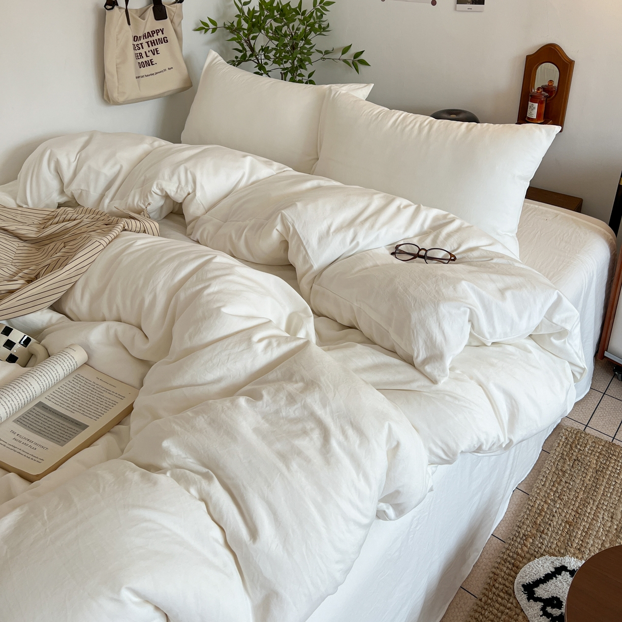 91家纺网 家纺一手货源 找家纺 梦嘉居 2026新款亲肤纯色AB版水洗皱皱棉四件套学生宿舍床单床笠三件套 高雅白